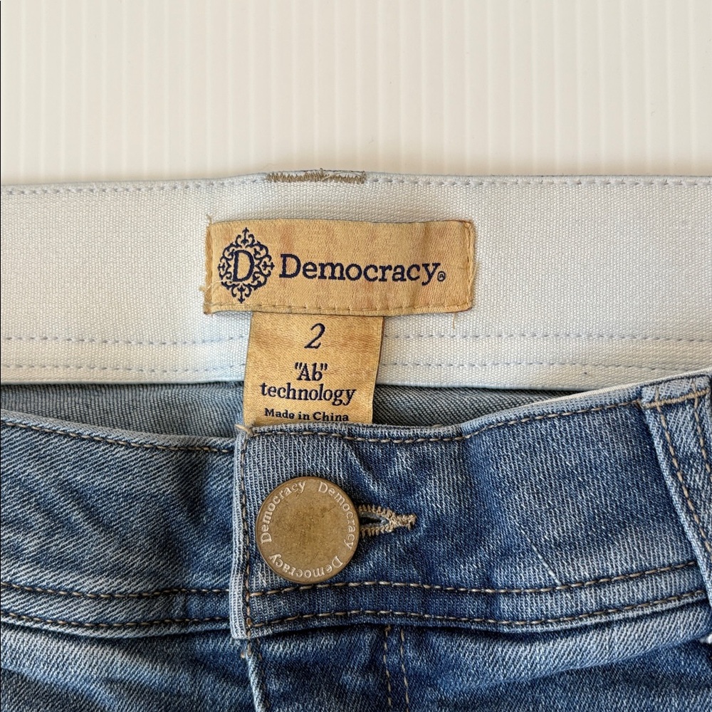 Democracy Jeans size 2  wide leg style - Picture 2 of 6
